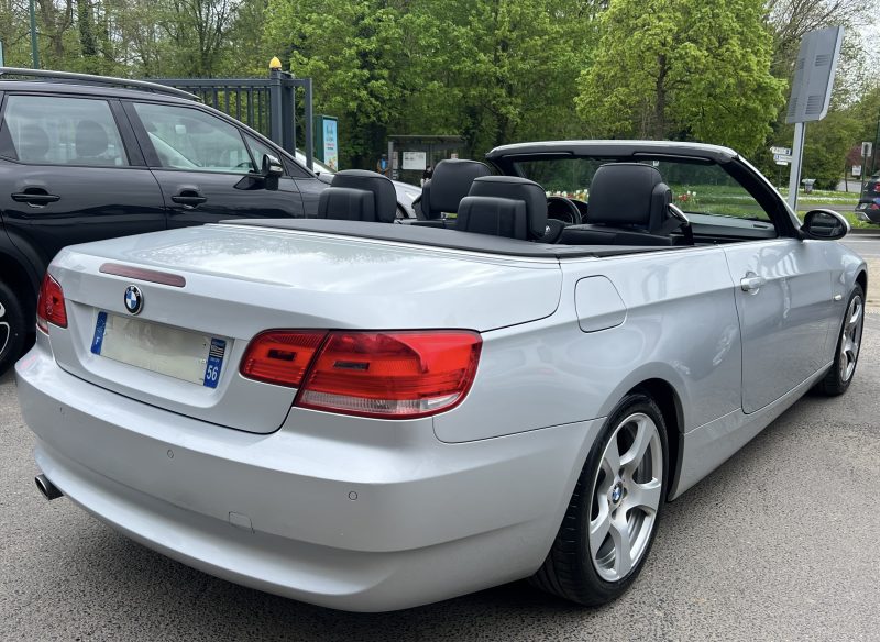 BMW SERIE 3 E93 CABRIOLET Pack LUXE BVA 320i 2.0 170 Cv BOITE AUTOMATIQUE / CUIR GPS - GARANTIE 1 AN