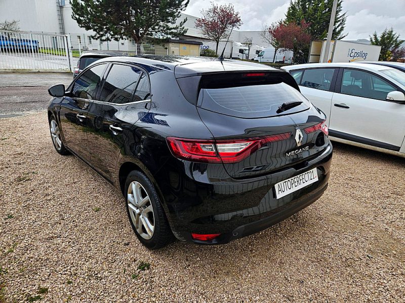 RENAULT MEGANE IV Berline bicorps trois ou cinq portes 2018