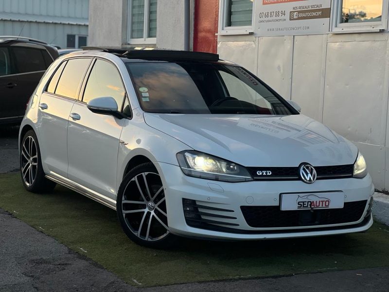 VOLKSWAGEN GOLF VII 2015