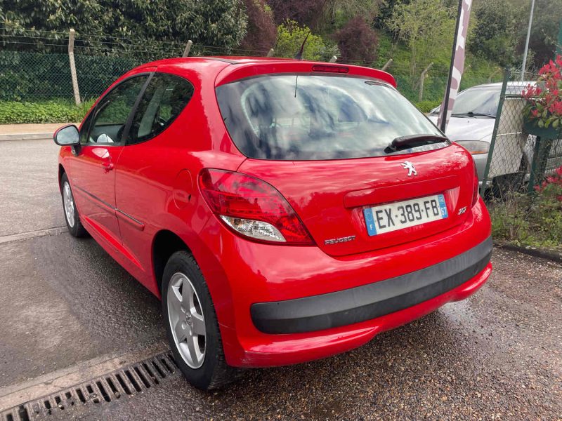 PEUGEOT 207 1.4i 73V