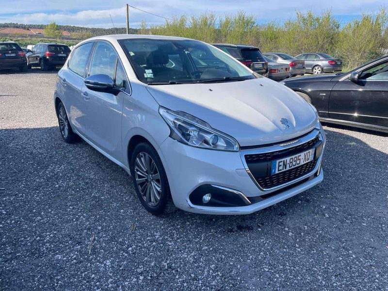 PEUGEOT 208 2017 BOITE AUTO GARANTIE 12 MOIS