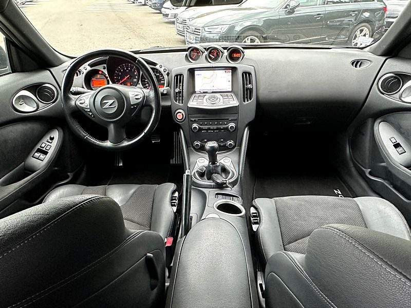 NISSAN 370Z COUPE PHASE II 3.7 V6 328*GPS*