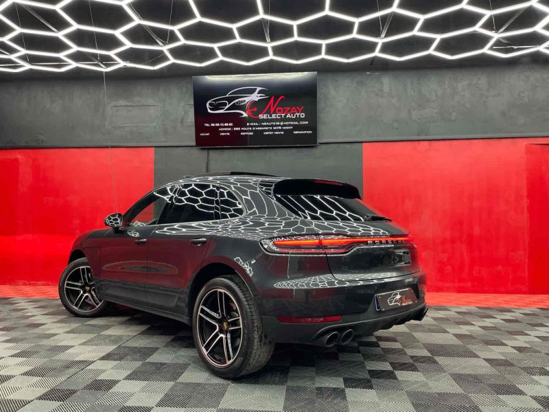 PORSCHE MACAN 2020