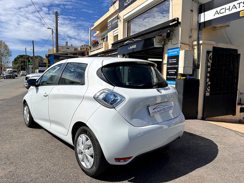 RENAULT ZOE 