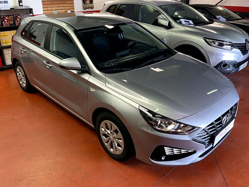 HYUNDAI I30 2022