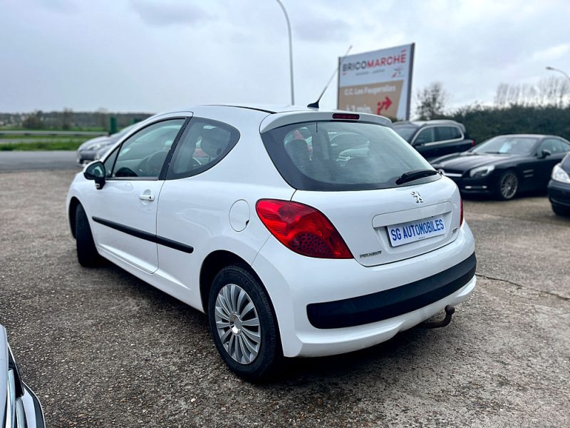 PEUGEOT 207 2009