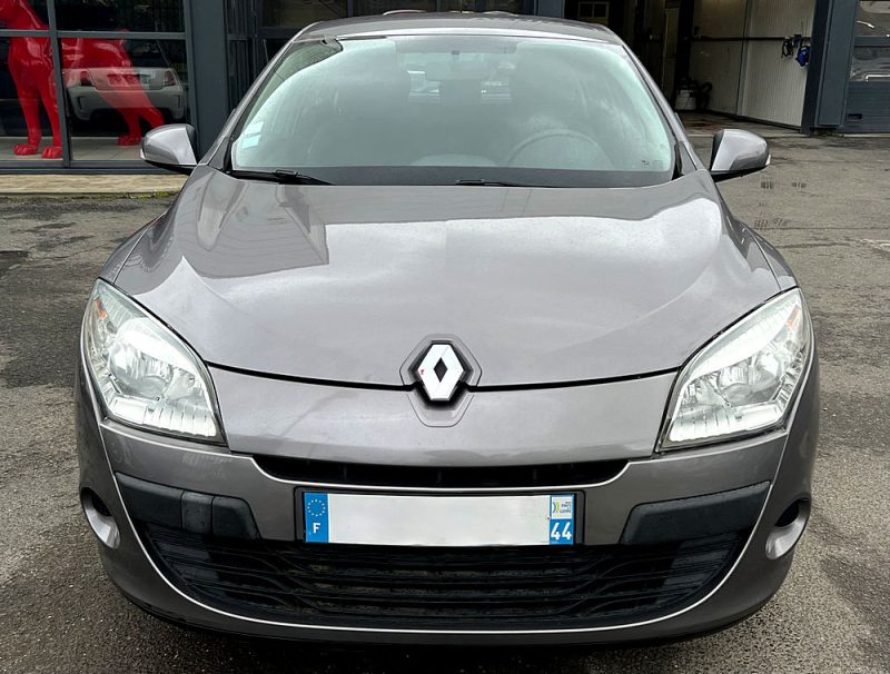 RENAULT MEGANE 3 III 1.5 DCI 86 Cv 5 PORTES / BLUETOOTH REGULATEUR LIMITEUR - GARANTIE 1 AN