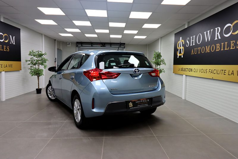 TOYOTA AURIS 2014