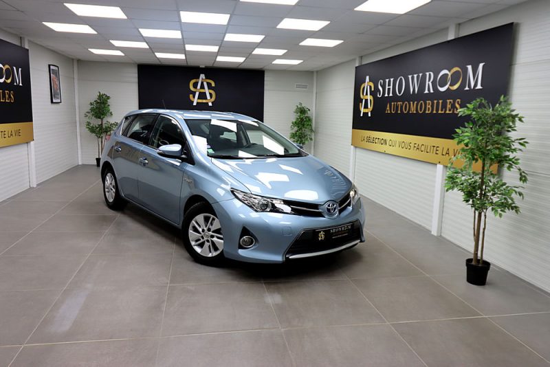 TOYOTA AURIS 2014