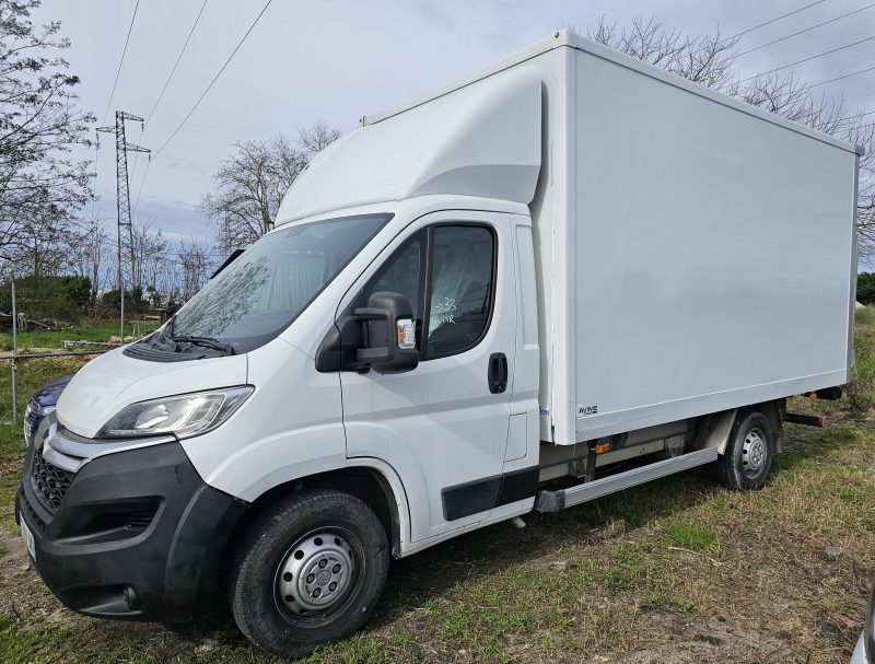 RENAULT MASTER III Camionnette 2019