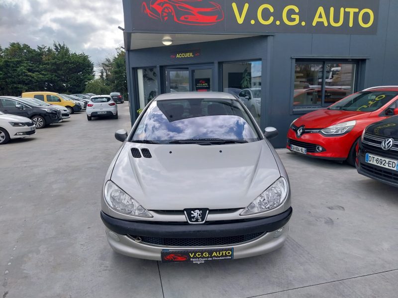 PEUGEOT 206 1.4i 16V 90