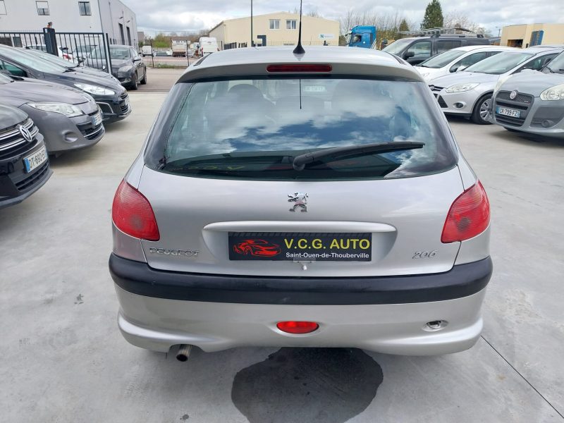 PEUGEOT 206 1.4i 16V 90