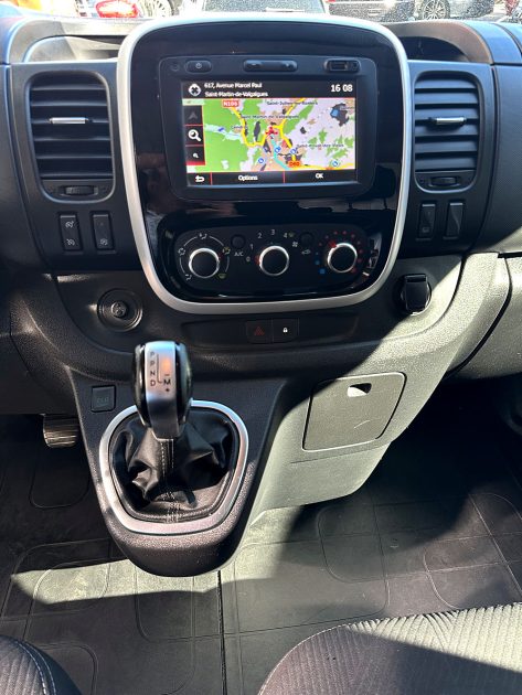 RENAULT TRAFIC III Camionnette 2019