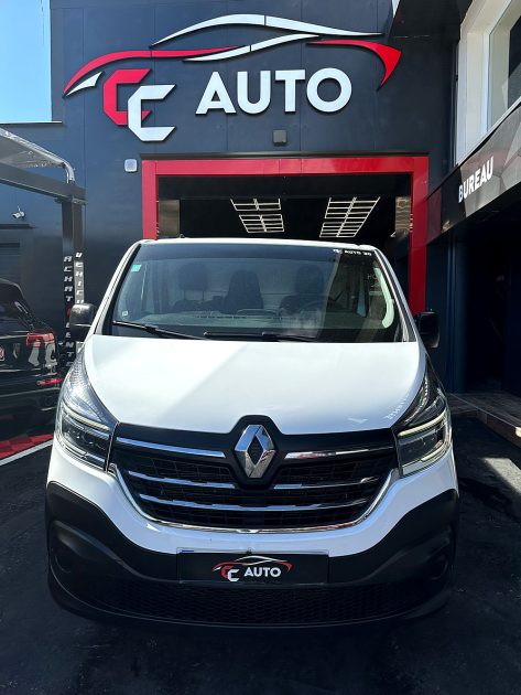 RENAULT TRAFIC III Camionnette 2019