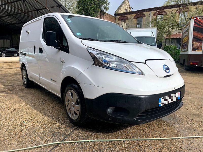 NISSAN E-NV200 2018