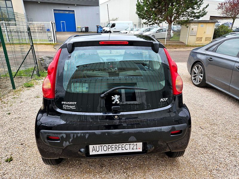 PEUGEOT 107 2009