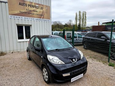 PEUGEOT 107 2009