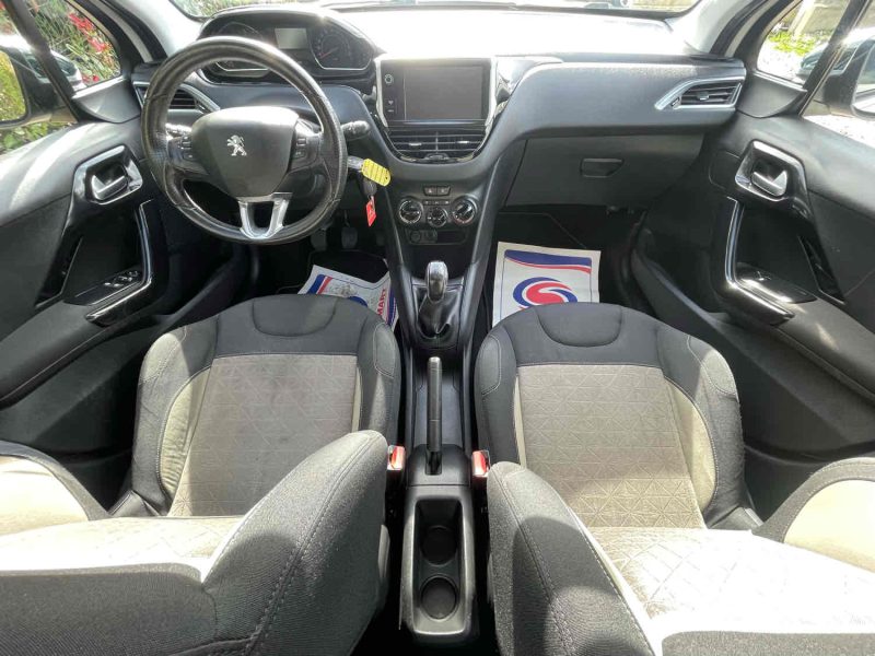 PEUGEOT 208 I 2014 1.2 VTI  82cv