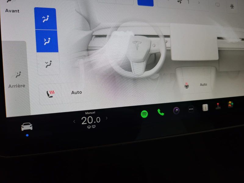 TESLA MODEL Y LONG RANG DUAL MOTORS 480cv / 1ER MAIN / AUTOPILOT AMELIORE / VOLANT ET SIEGES CHAUFFA