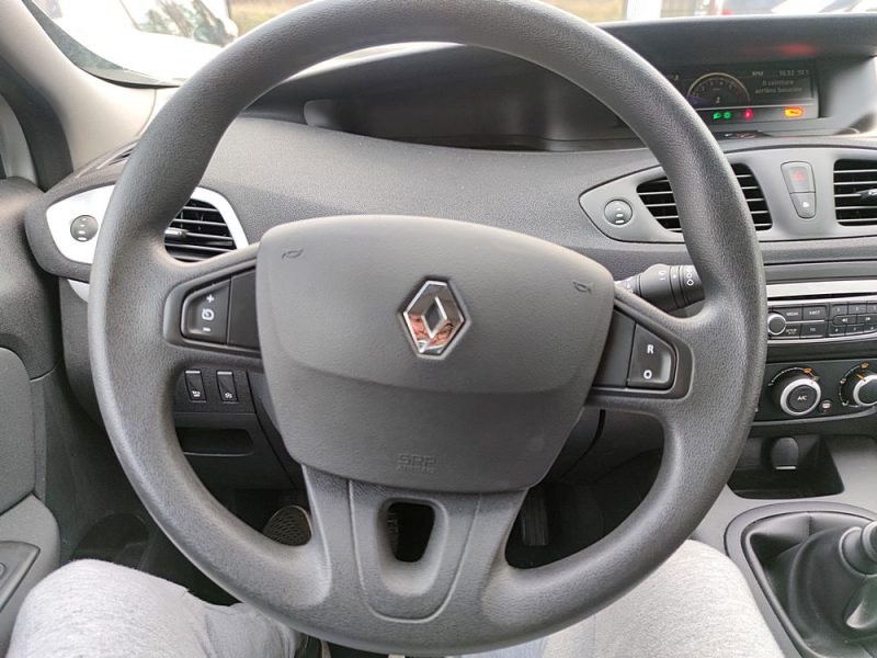 RENAULT SCENIC III 2015