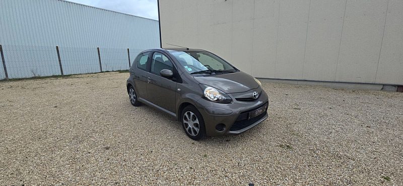 TOYOTA AYGO 2013