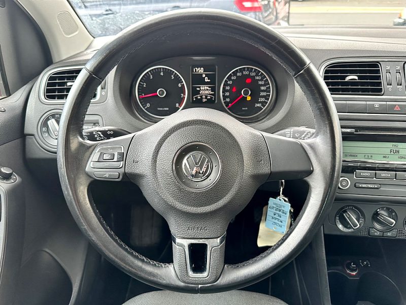 VOLKSWAGEN POLO 2010