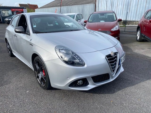 ALFA ROMEO  GIULIETTA  2016