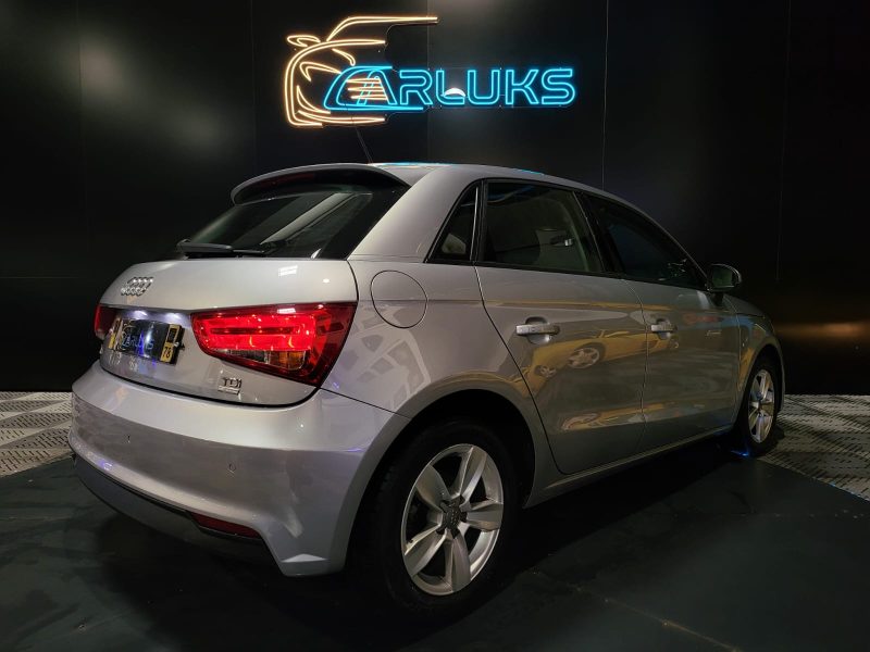 AUDI A1 Sportback 90 cv Ultra AMBIENTE CLIMATISATION / GPS / RADAR AR 2015