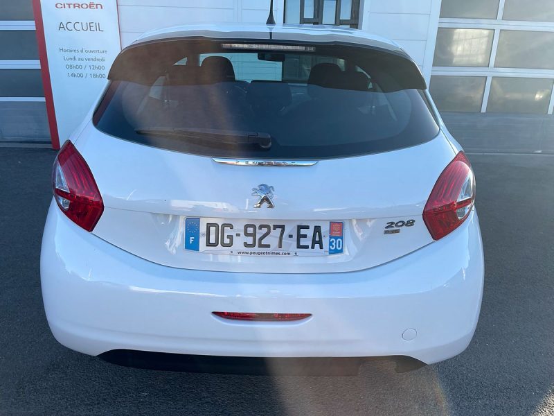 PEUGEOT 208 I 2014