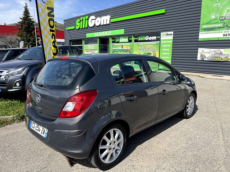 OPEL CORSA 2013