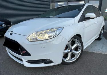 Ford FOCUS ST III 2.0 ECOBOOST 250 ST 5P