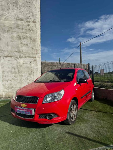 CHEVROLET AVEO / KALOS Berline bicorps trois ou cinq portes (T250, T25 2010