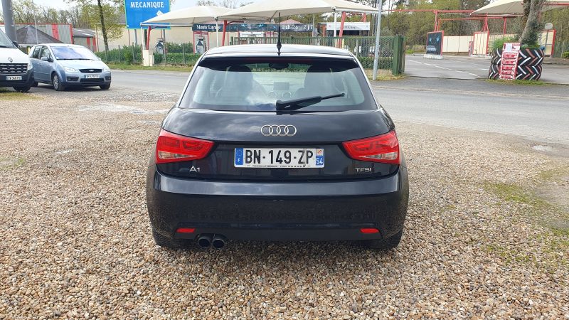 AUDI A1 2011