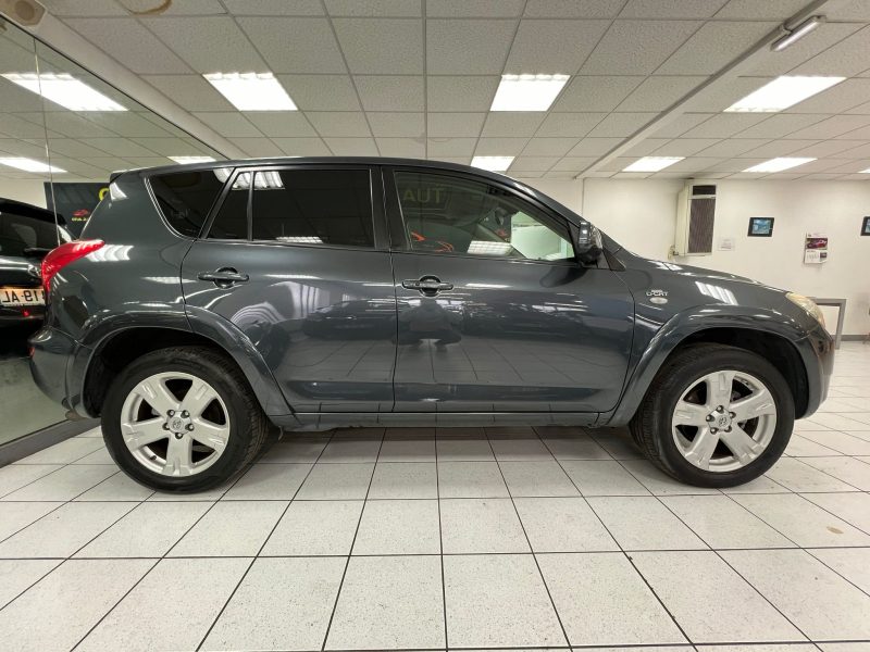 TOYOTA RAV 4 III 2.2 D 4WD 177cv CLEAN POWER