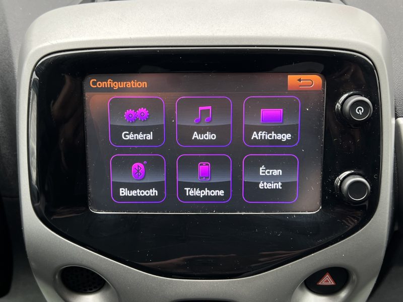 TOYOTA AYGO II X-PLAY 1.0 VVT-I 69 ECRAN TACTILE BLUETOOTH CAMERA DE RECUL REGULATEUR Garantie 1 an