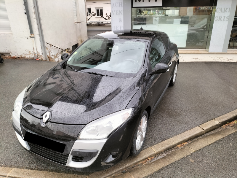 RENAULT MEGANE III Coupé XV DE FRANCE