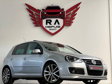 VOLKSWAGEN  Golf  V 2.0 TDI GT 140CH DSG GRELÉ