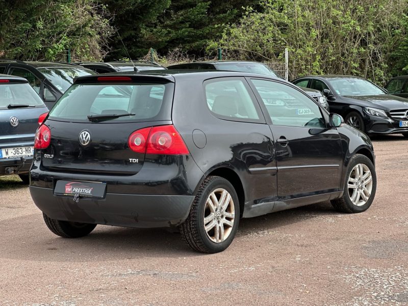 VOLKSWAGEN GOLF 5 2007