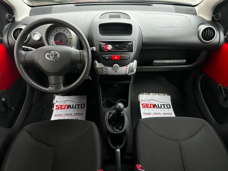 TOYOTA AYGO 2013