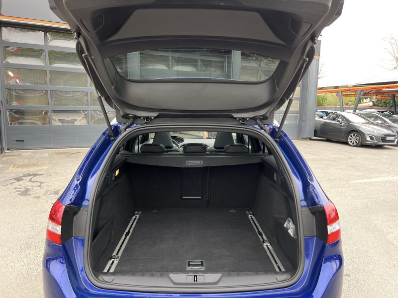 PEUGEOT 308 II SW BREAK GT 2.0 BLUE HDI 180 BOITE AUTO TOIT PANO CUIR ALCANTARA CAMERA Garantie 1 an