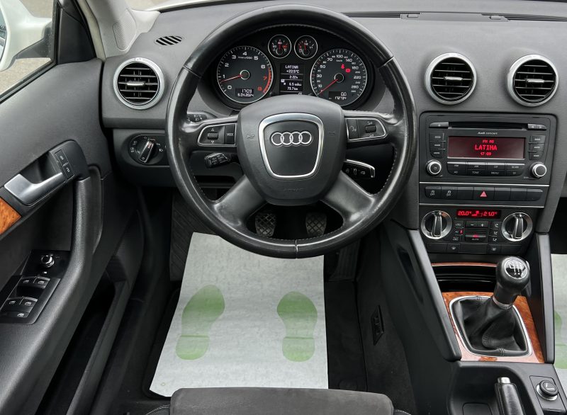 AUDI A3 II PHASE 2 SPORTBACK 1.4 TFSI 125 Cv TOIT OUVRANT CUIR ALCANTARA CRIT AIR 1 - GARANTIE 1 AN