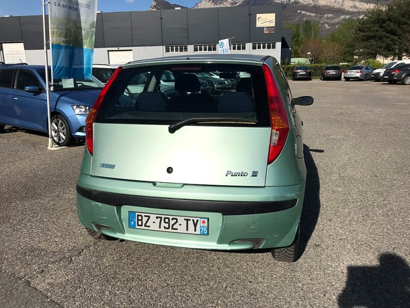 FIAT PUNTO - 1.2i 60cv ELX - DANS L'ÉTAT DU CONTROLE TECHNIQUE