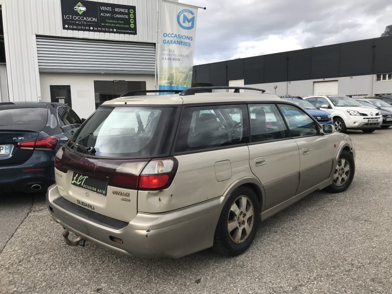 SUBARU LEGACY OUTBACK - 2.5 i 4WD 156cv break - dans l'état du contrôle technique