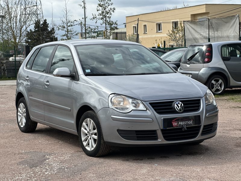 VOLKSWAGEN POLO 2009