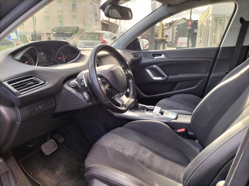 PEUGEOT 308 II ALLURE BUSINESS