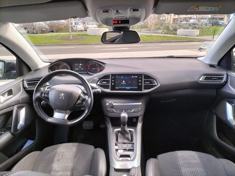 PEUGEOT 308 II ALLURE BUSINESS