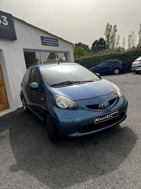 TOYOTA  AYGO 1.0 VVTI 2008 Embrayage Neuf / CT OK 