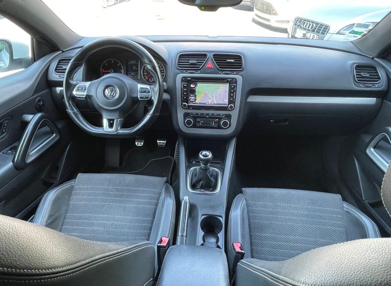 VOLKSWAGEN SCIROCCO 2.0 TDI 140 SPORTLINE