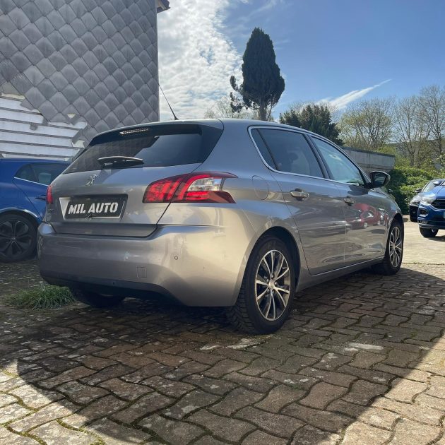 PEUGEOT 308 2015