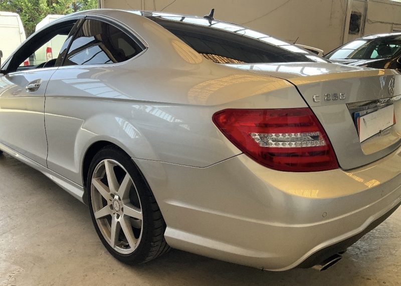 MERCEDES CLASSE C III PHASE 2 COUPE 250 1.8 BlueEFFICIENCY 204 Cv BVA7 / 26 100 Kms - GARANTIE 1 AN